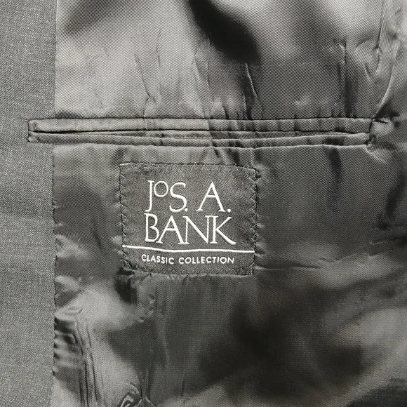 Jos A Bank Classic Collection Men's 44R‎ Gray Wool Suit 2-Button 38x30 Pants